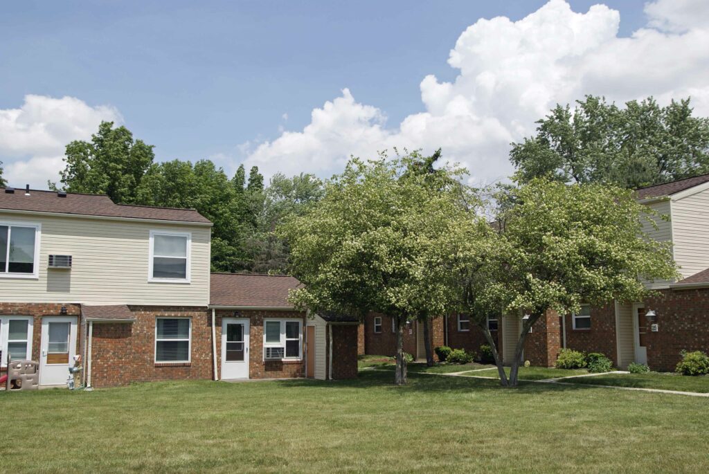 Pleasantville Commons Exterior