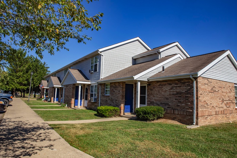 Oakview Manor Exterior